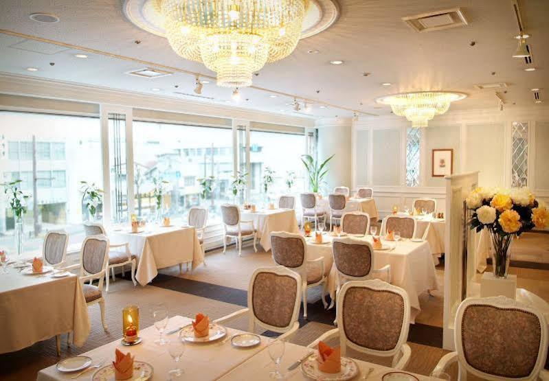 The Crown Palais New Hankyu Kochi Bagian luar foto